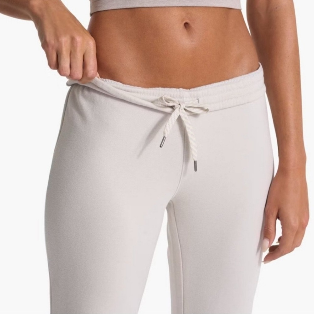 VUORI Sedona Wide Leg Sweatpant Split Leg Salt VW4044 Leisure Sz L - Picture 3 of 11
